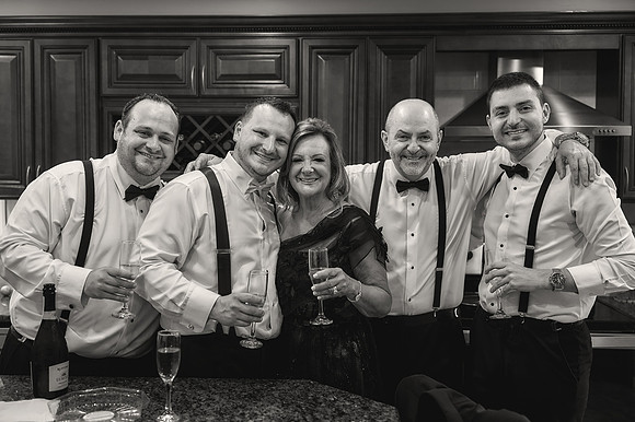 090_A7F1607BW