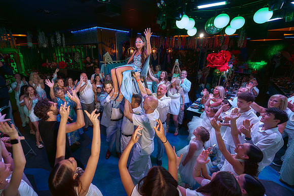 351_A5D7088
