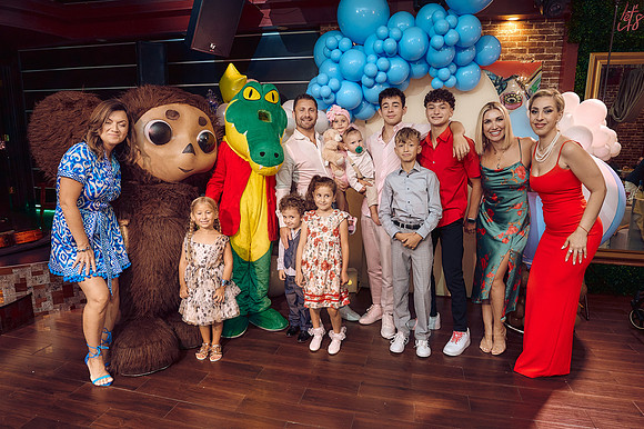 200_A9D6332
